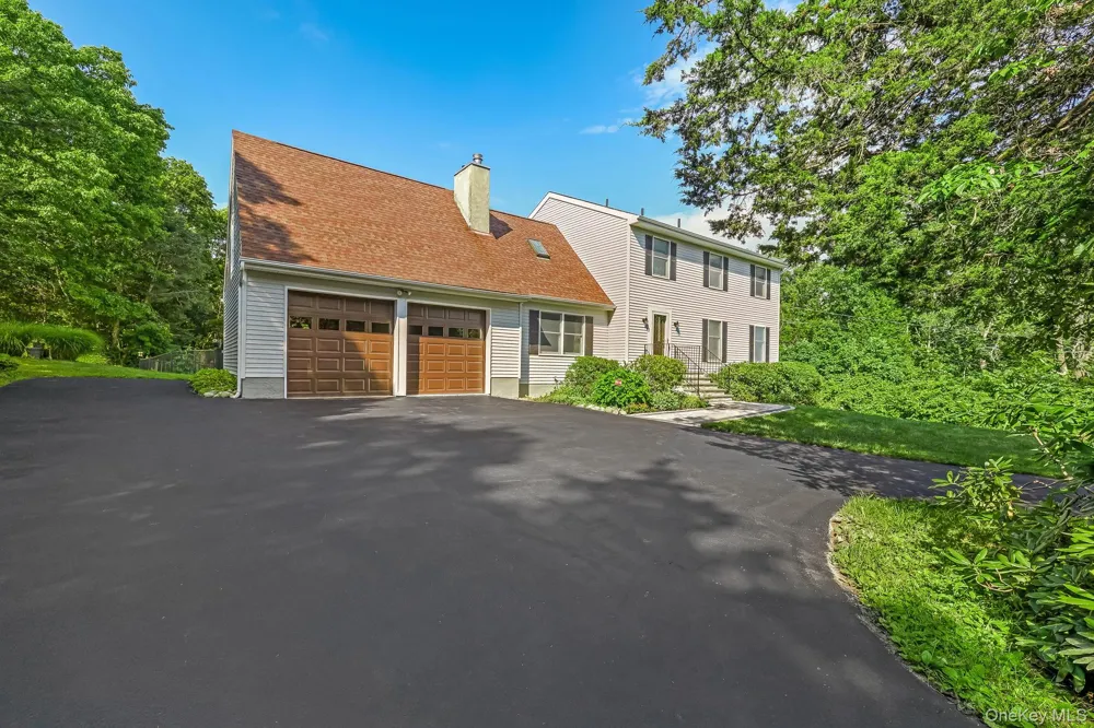 185 Rombout Road Pleasant Valley, NY 12569