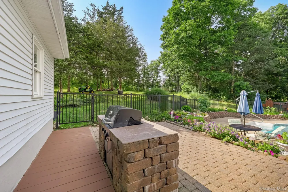 185 Rombout Road Pleasant Valley, NY 12569
