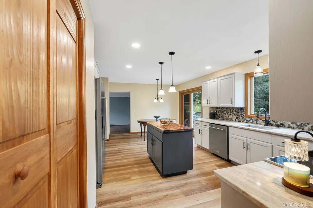 185 Rombout Road Pleasant Valley, NY 12569