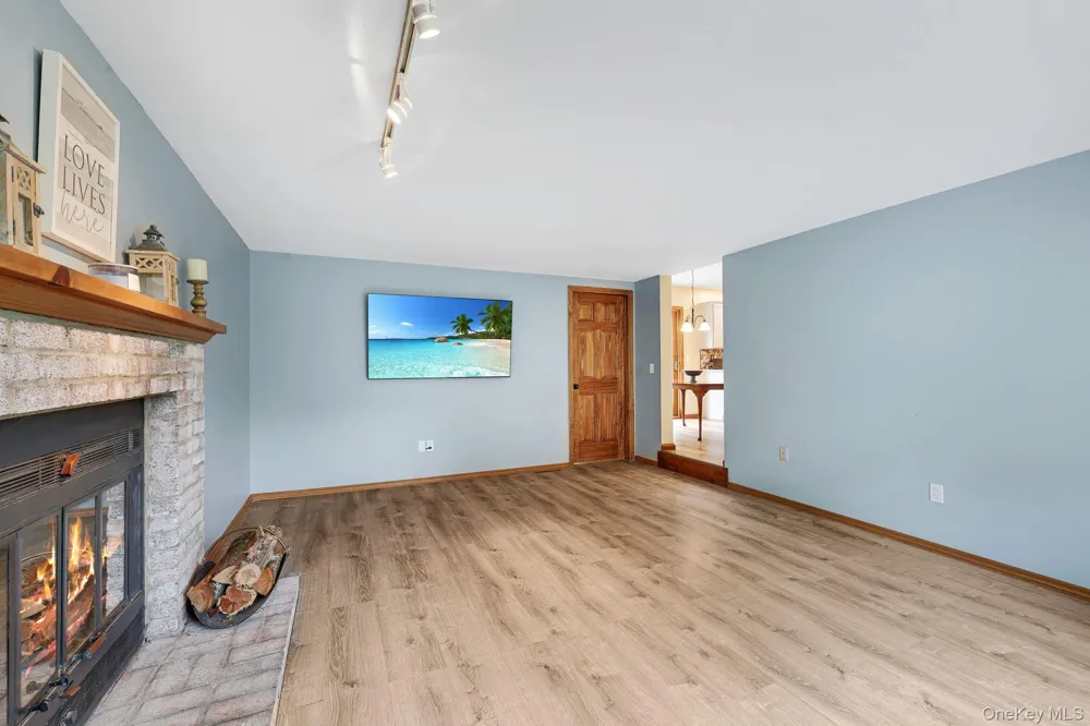 185 Rombout Road Pleasant Valley, NY 12569