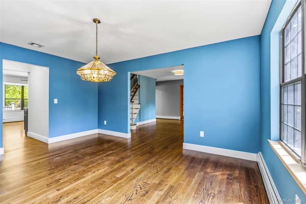 94 Bagatelle Road Dix Hills, NY 11746