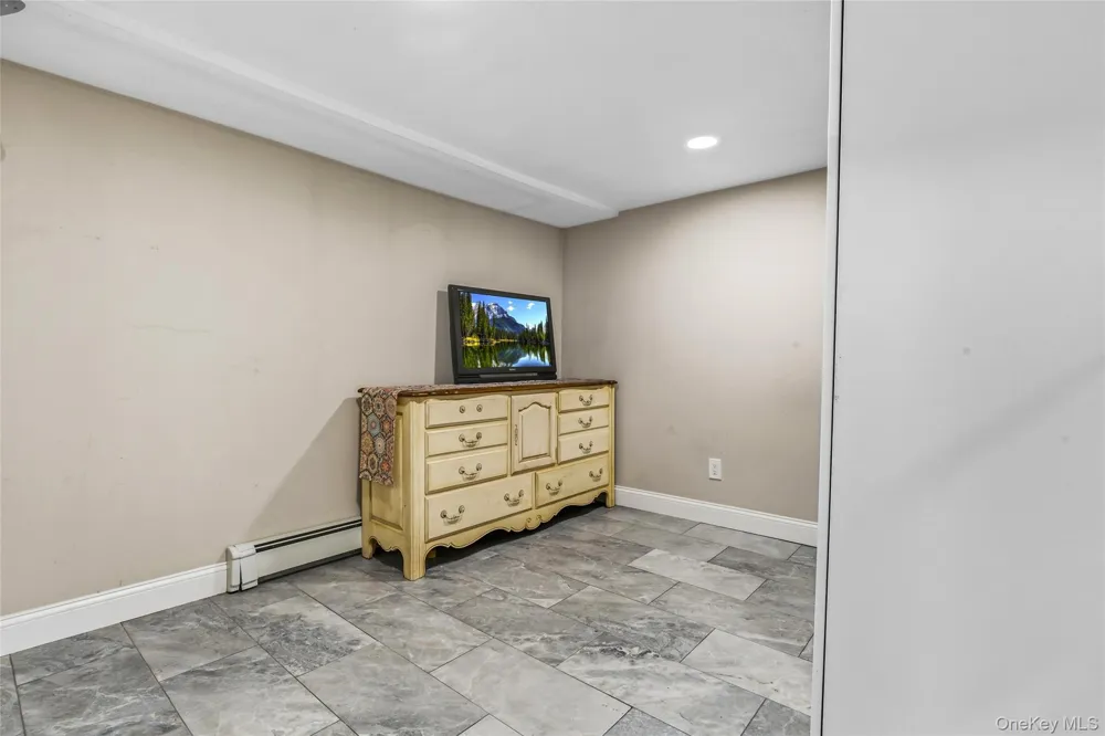 94 Bagatelle Road Dix Hills, NY 11746