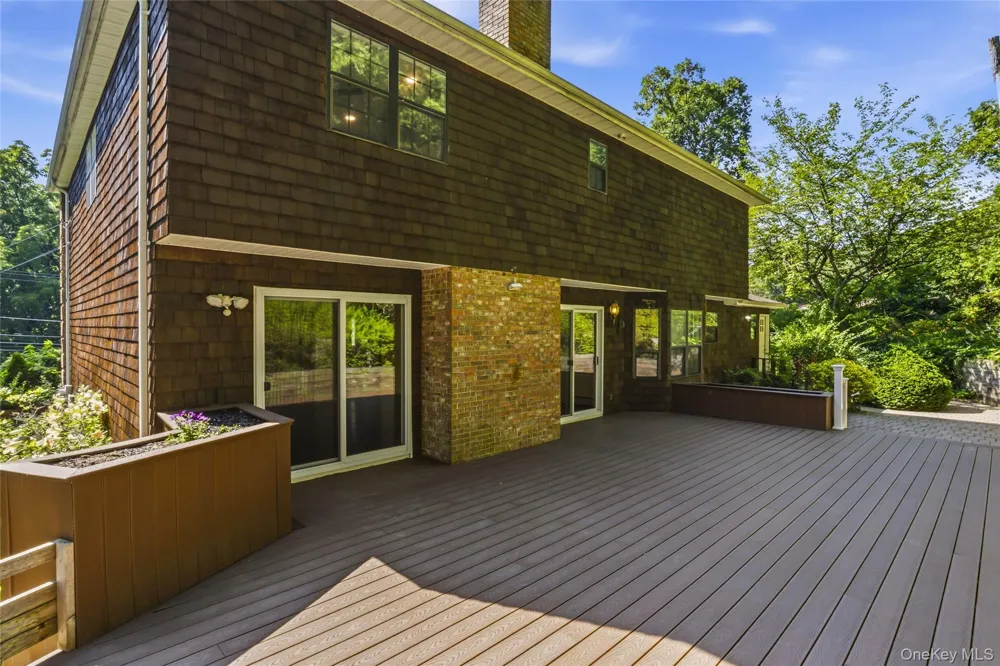 94 Bagatelle Road Dix Hills, NY 11746