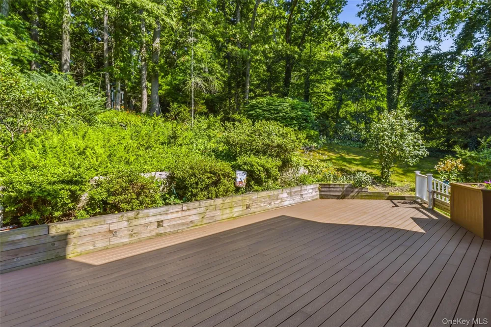 94 Bagatelle Road Dix Hills, NY 11746