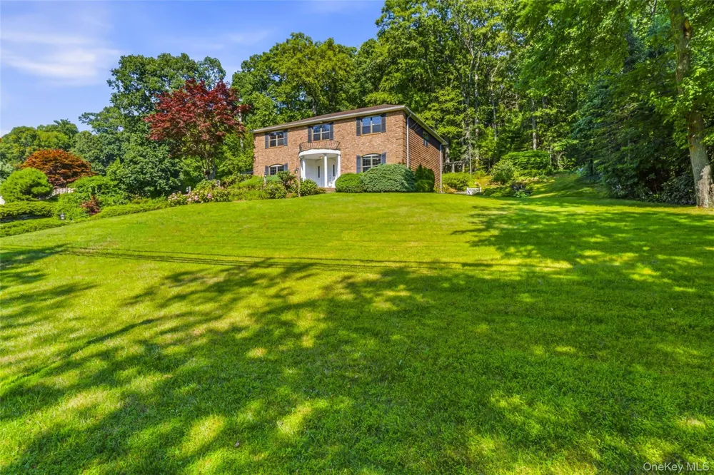 94 Bagatelle Road Dix Hills, NY 11746