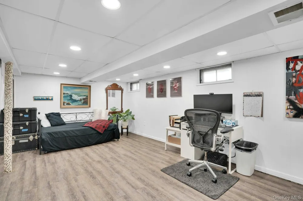 5 Stagg Lane Commack, NY 11725