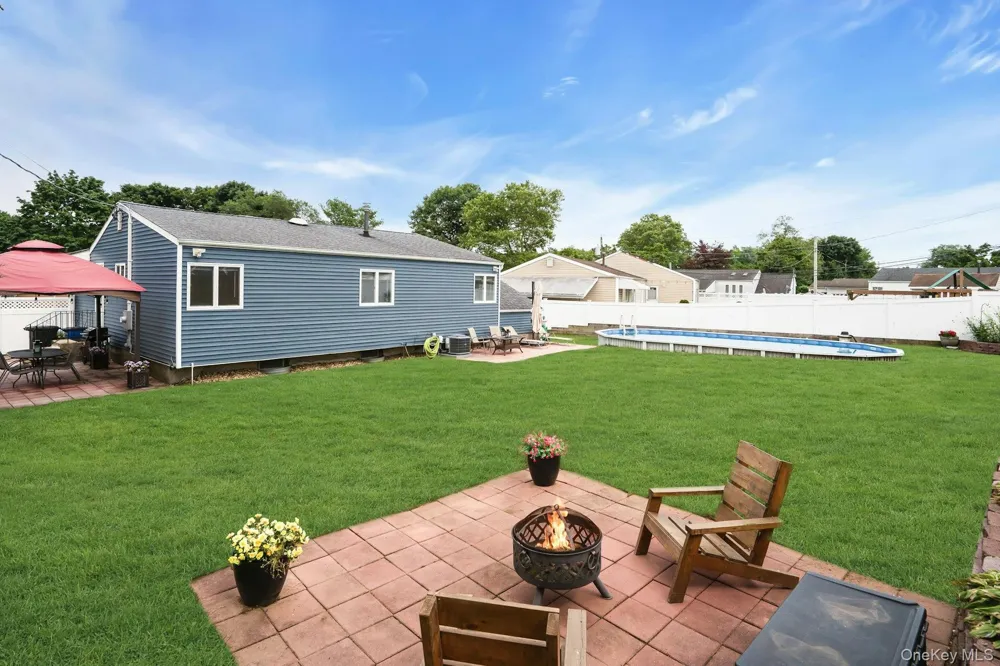 5 Stagg Lane Commack, NY 11725