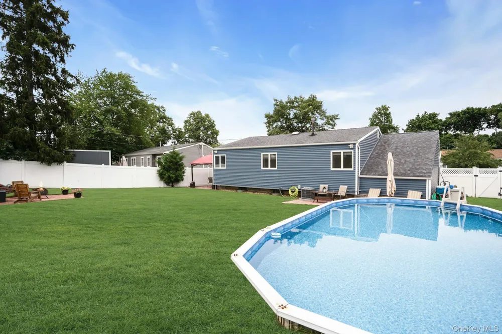 5 Stagg Lane Commack, NY 11725