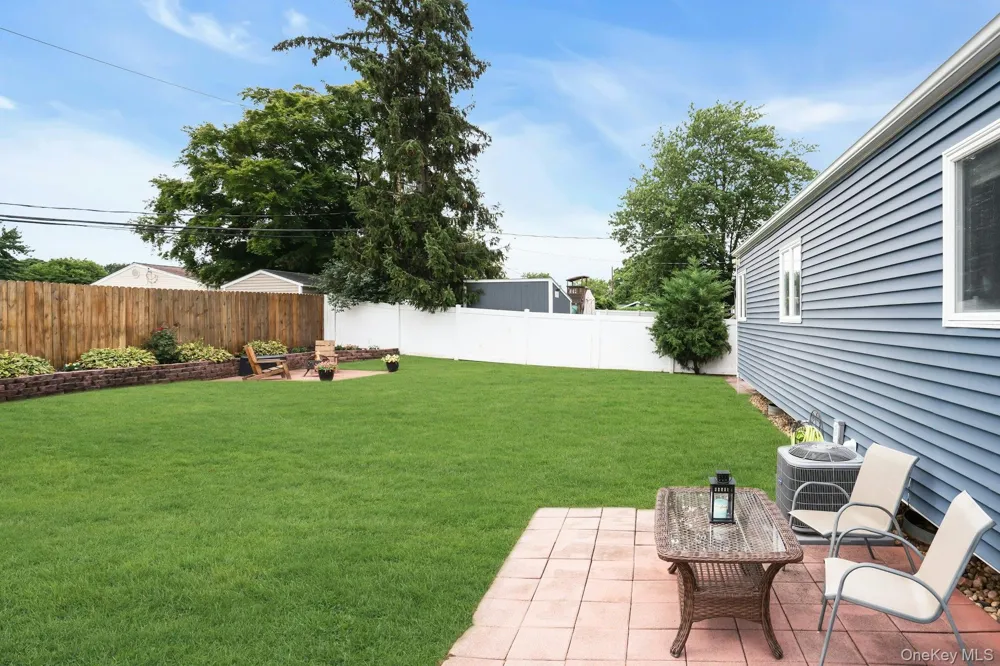 5 Stagg Lane Commack, NY 11725