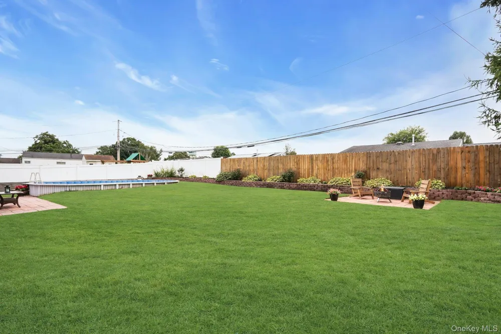 5 Stagg Lane Commack, NY 11725