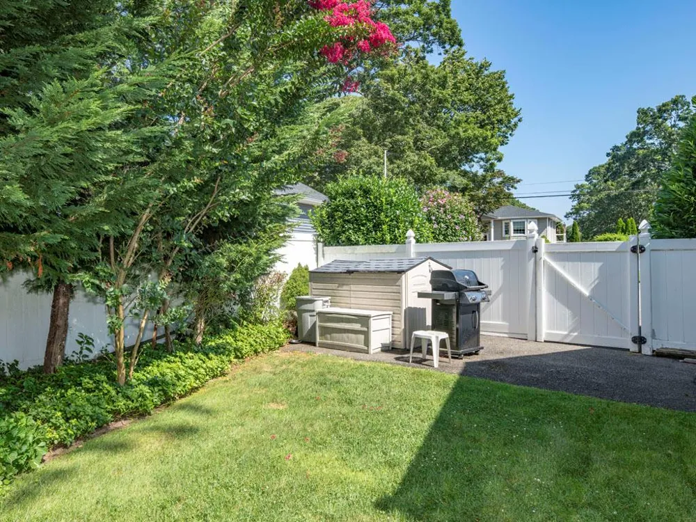 306 Clay Avenue West Islip, NY 11795