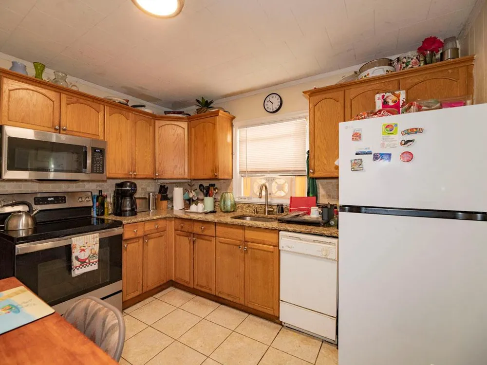 306 Clay Avenue West Islip, NY 11795