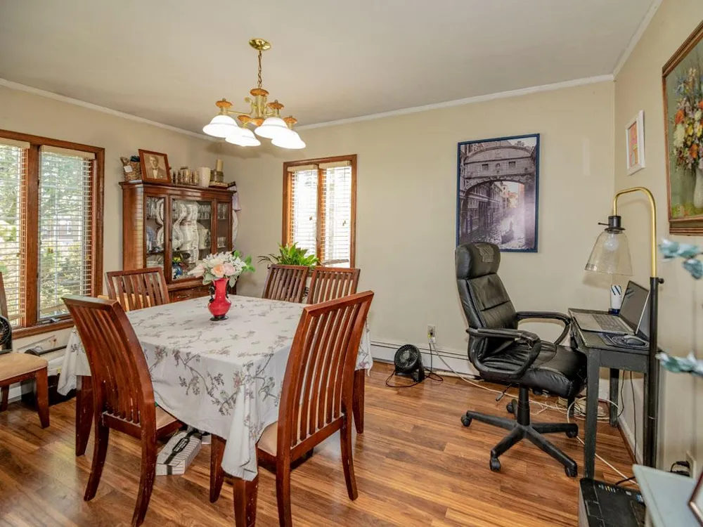 306 Clay Avenue West Islip, NY 11795