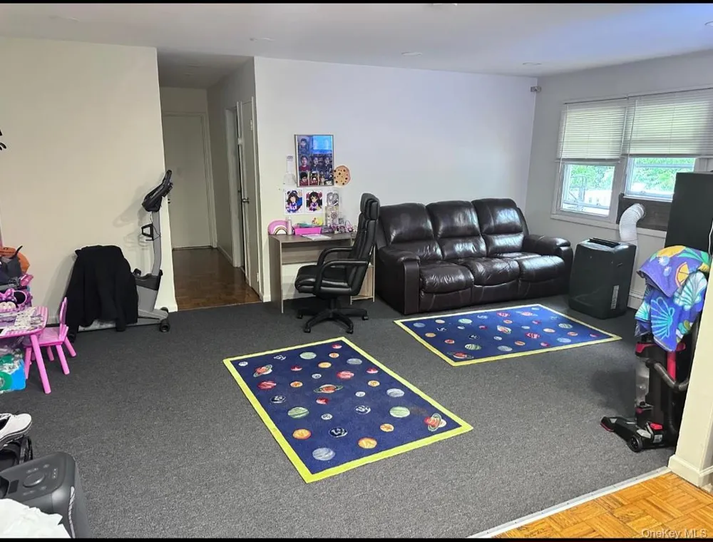 1 E Hemlock Drive ##162 Bay Shore, NY 11706