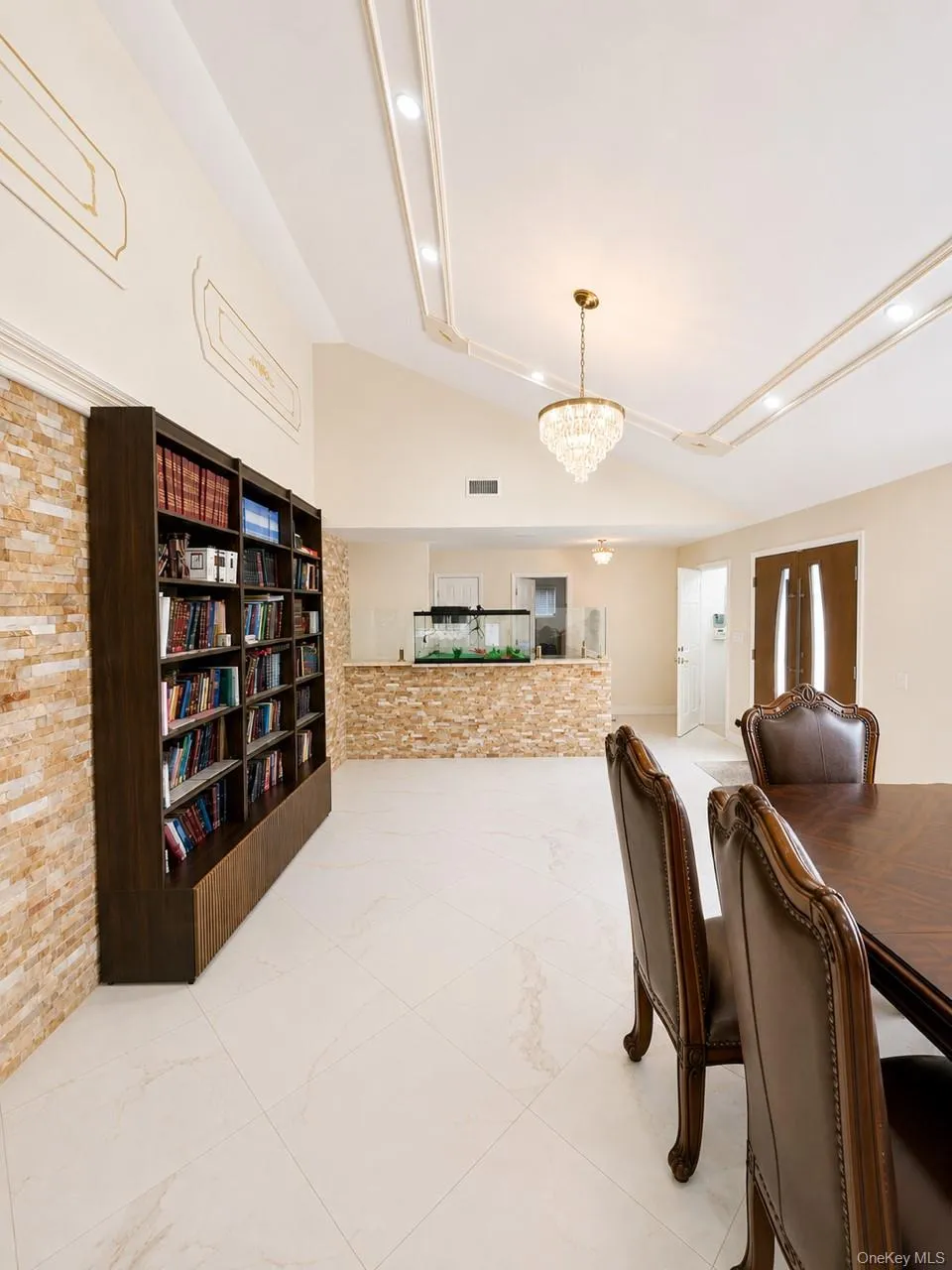 886 Woodmere Drive Valley Stream, NY 11581