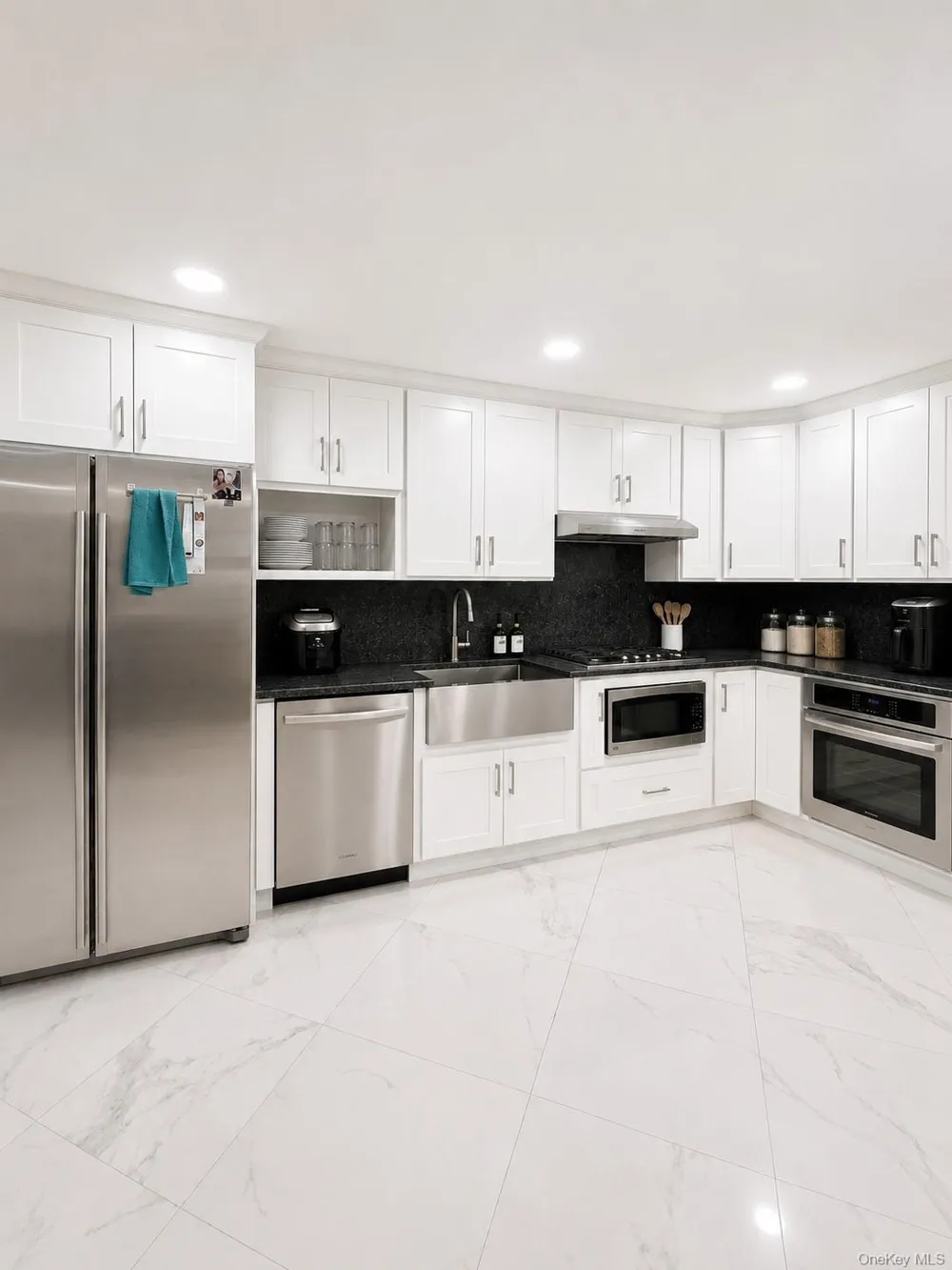 886 Woodmere Drive Valley Stream, NY 11581