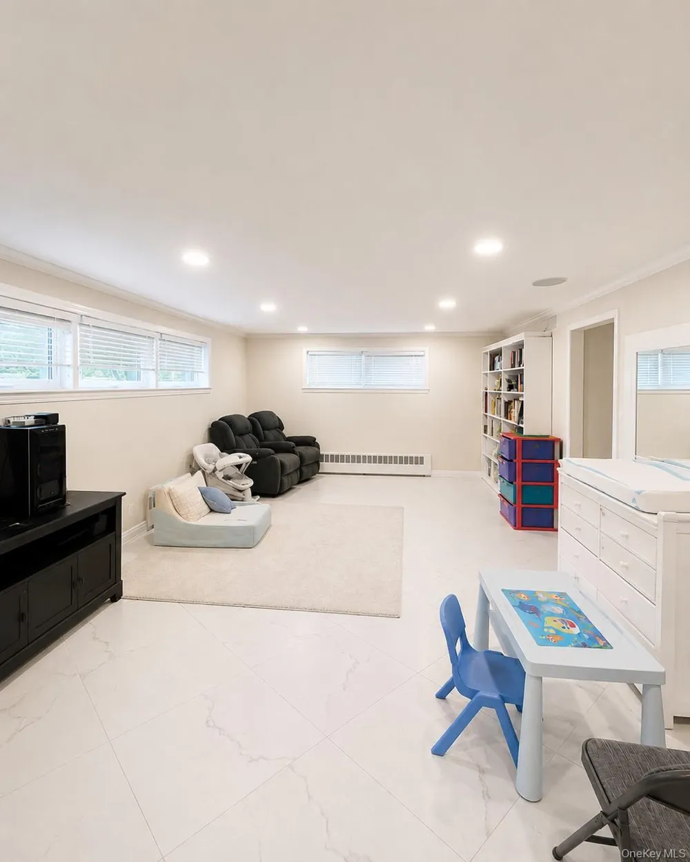 886 Woodmere Drive Valley Stream, NY 11581
