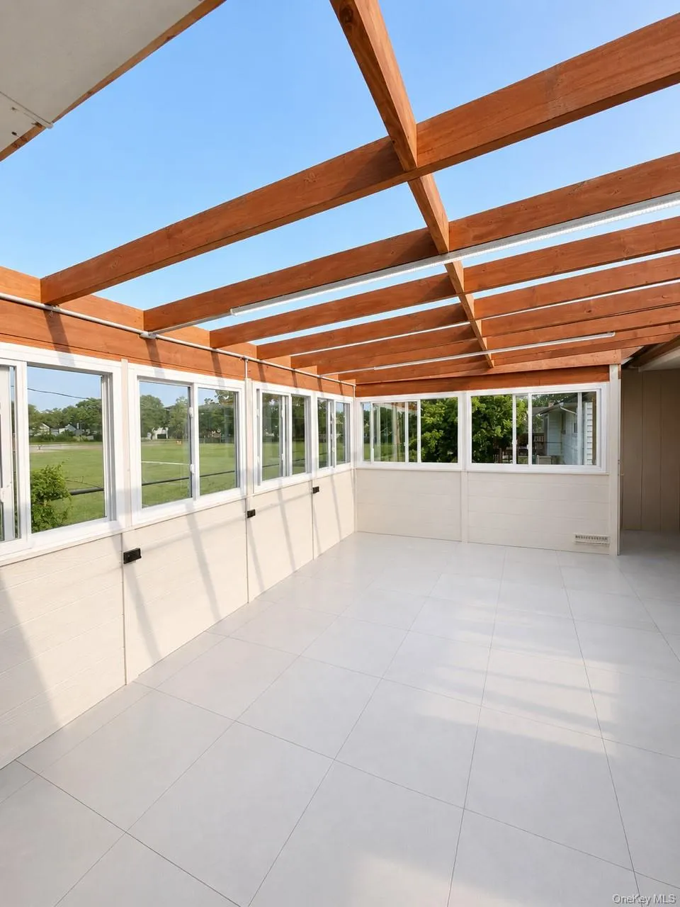 886 Woodmere Drive Valley Stream, NY 11581