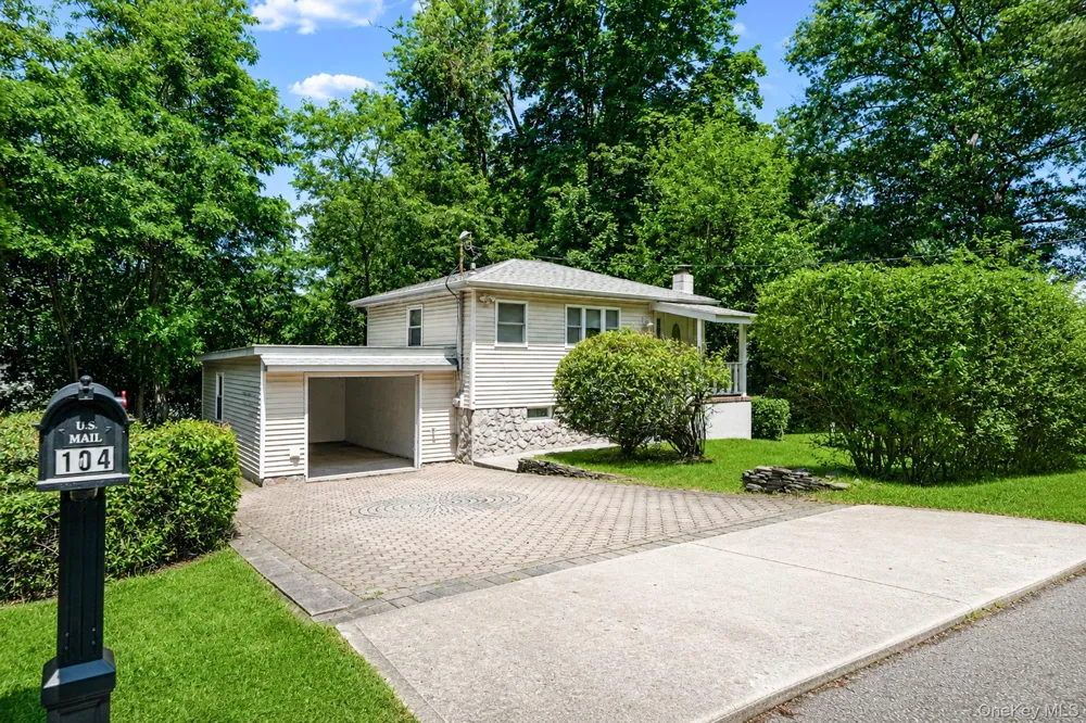 104 21st Street Wading River, NY 11792