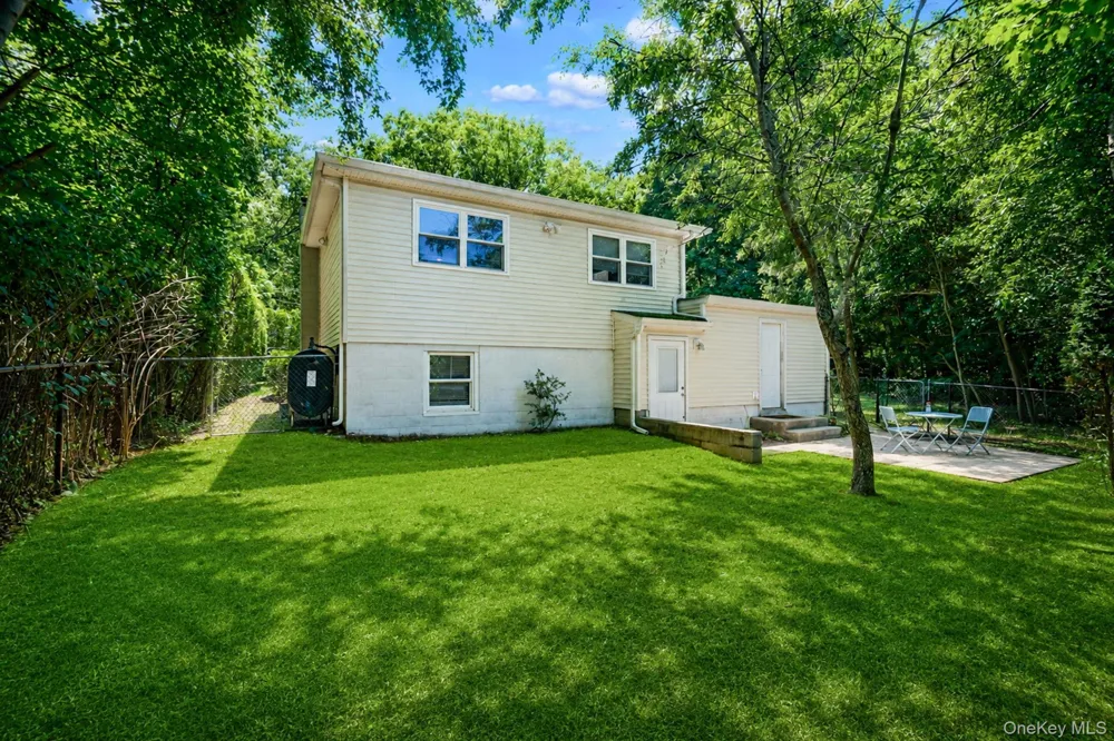 104 21st Street Wading River, NY 11792