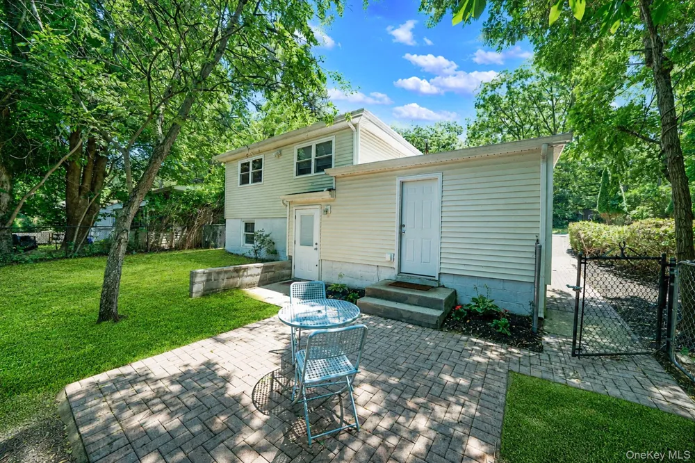 104 21st Street Wading River, NY 11792