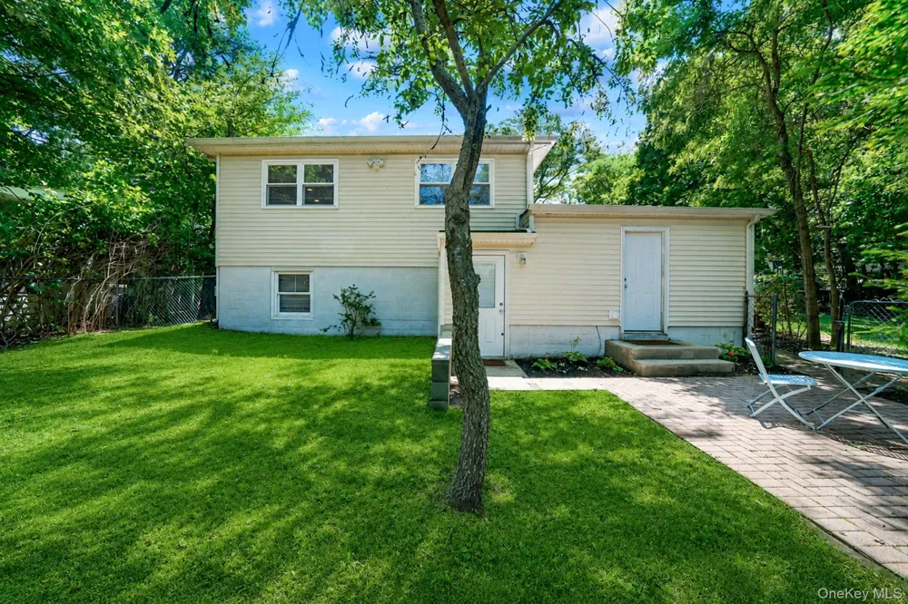 104 21st Street Wading River, NY 11792