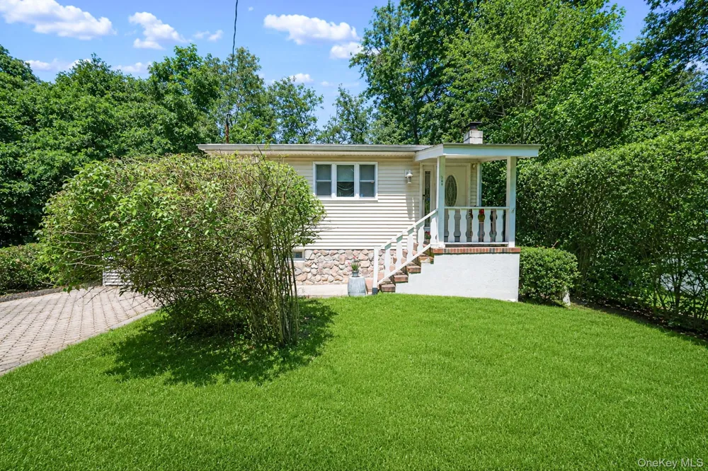 104 21st Street Wading River, NY 11792