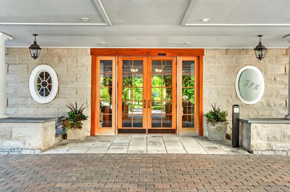 436 Trump Park Shrub Oak, NY 10588