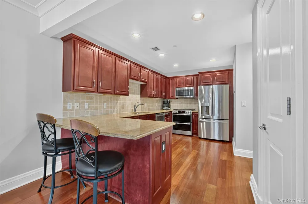 436 Trump Park Shrub Oak, NY 10588