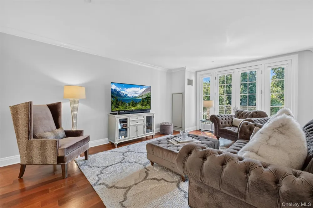 436 Trump Park Shrub Oak, NY 10588