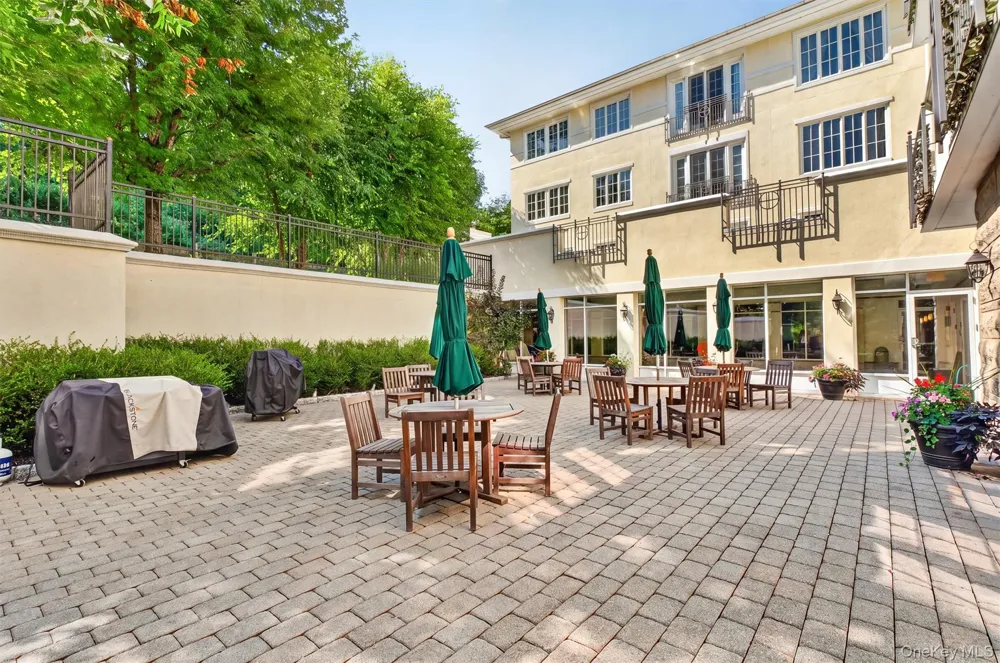 436 Trump Park Shrub Oak, NY 10588