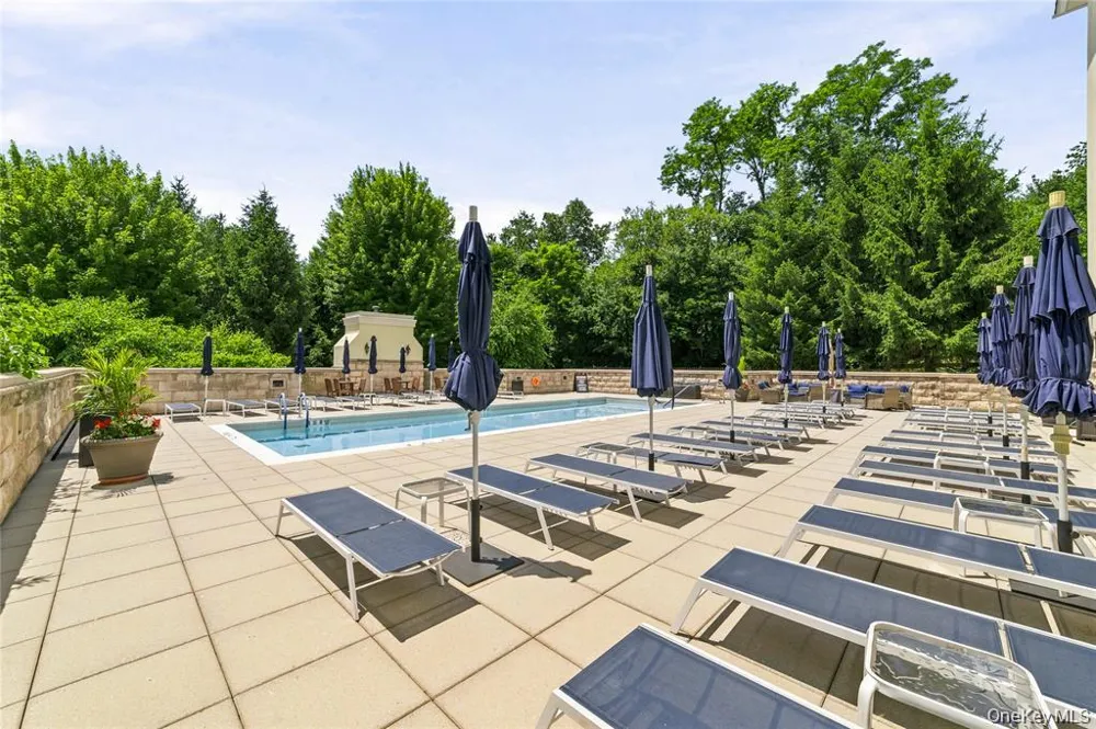 436 Trump Park Shrub Oak, NY 10588