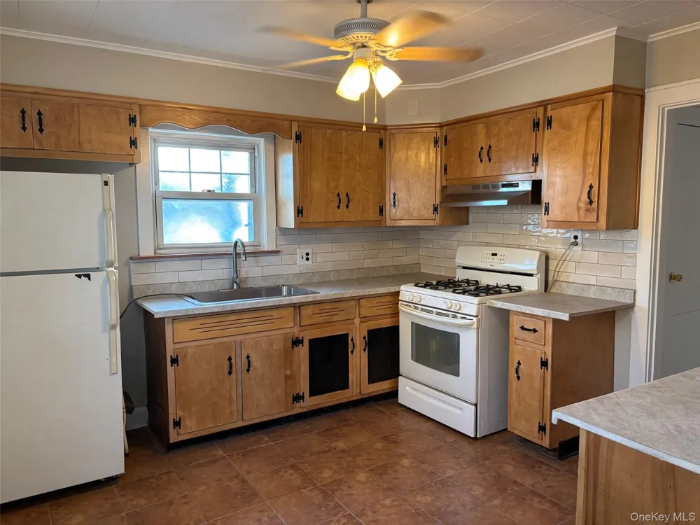 82 Putnam Avenue Port Chester, NY 10573