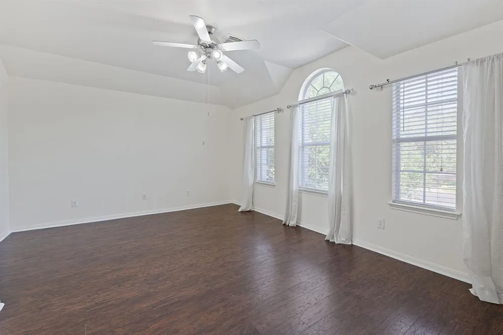 13202 Fawn Valley Drive Cedar Park, TX 78613