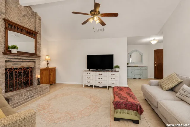 9103 Windgarden Cir Windcrest, TX 78239