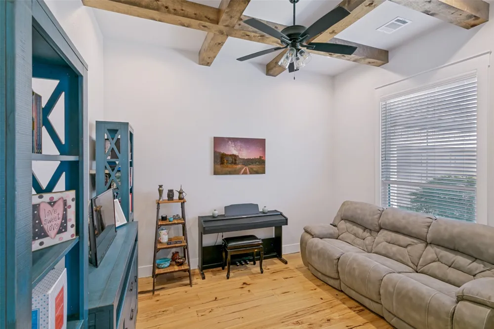 104 Bent Creek Court Cleburne, TX 76033