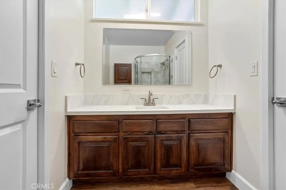 7942 De Soto Avenue Canoga Park, CA 91304