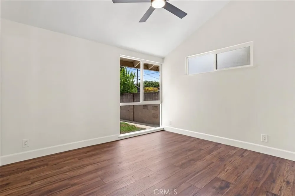 7942 De Soto Avenue Canoga Park, CA 91304