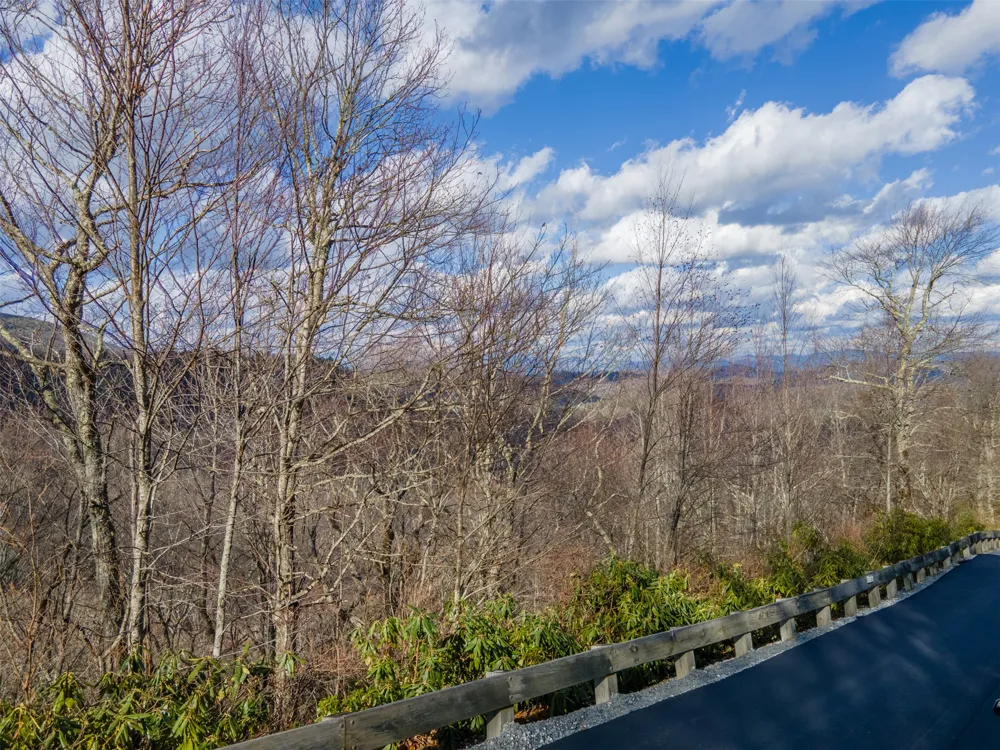 168 Windrush Trail Highlands, NC 28741