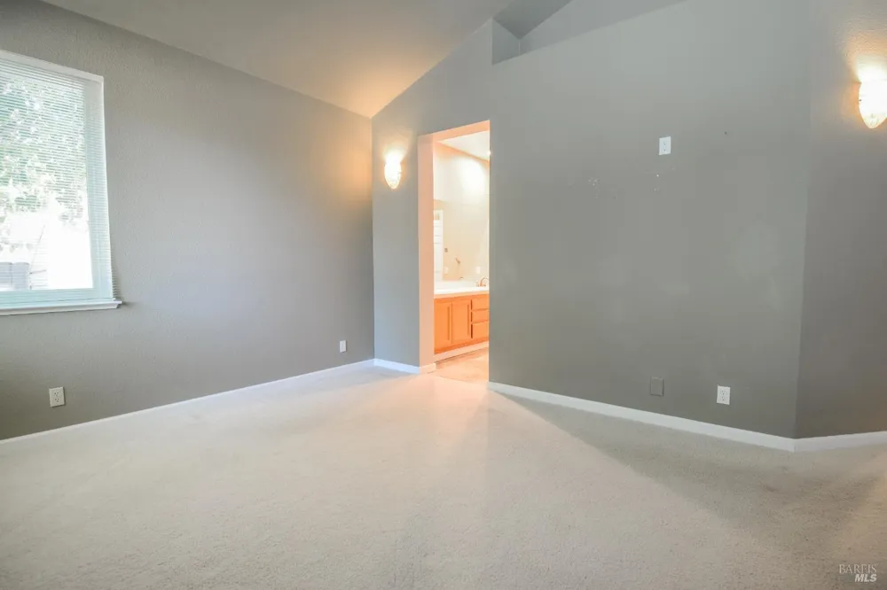 613 Edenderry Drive Vacaville, CA 95688