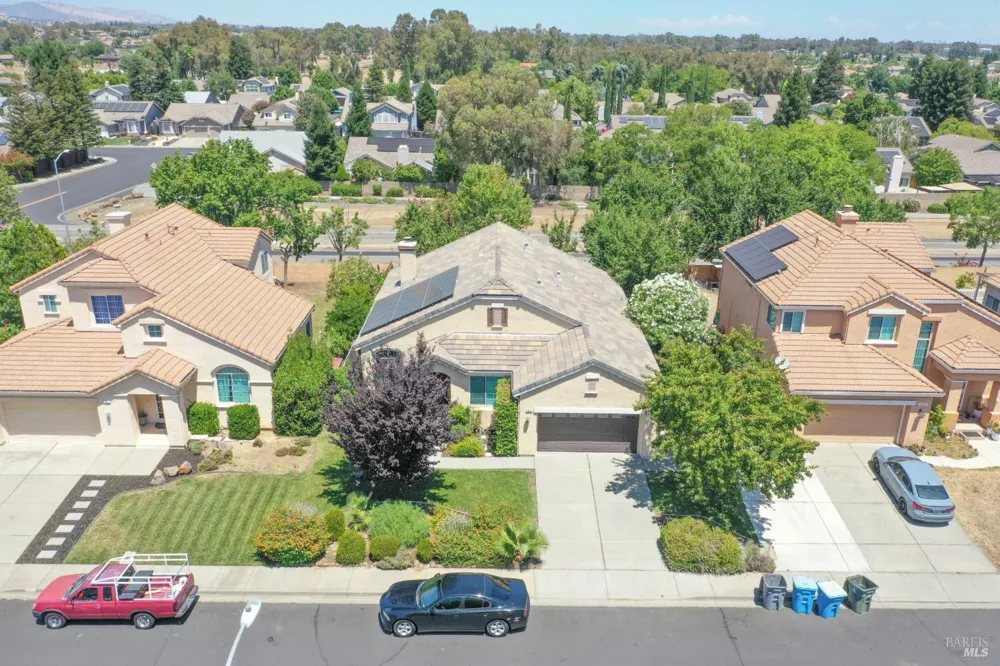 613 Edenderry Drive Vacaville, CA 95688