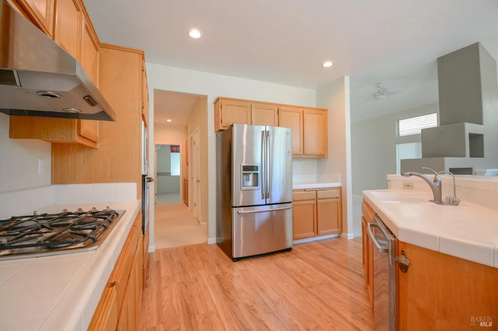 613 Edenderry Drive Vacaville, CA 95688