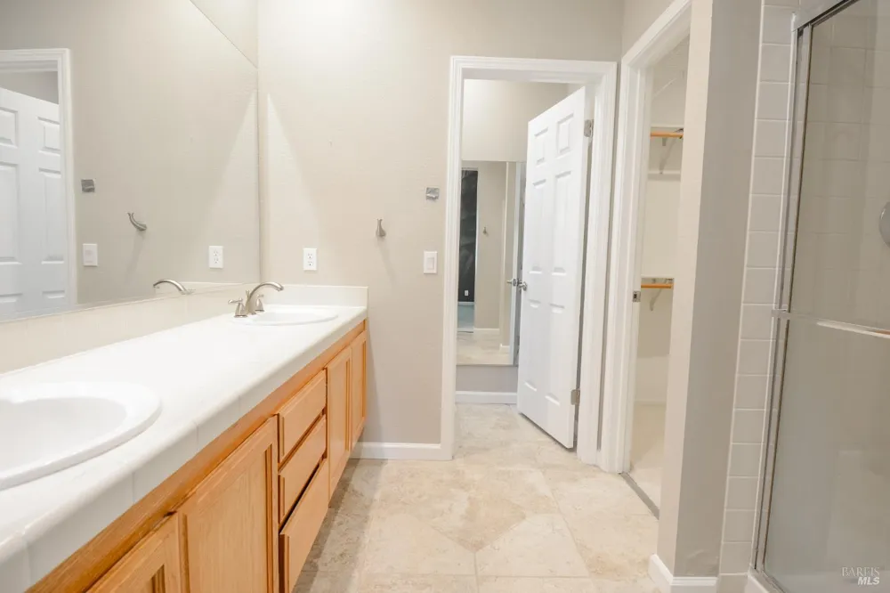 613 Edenderry Drive Vacaville, CA 95688