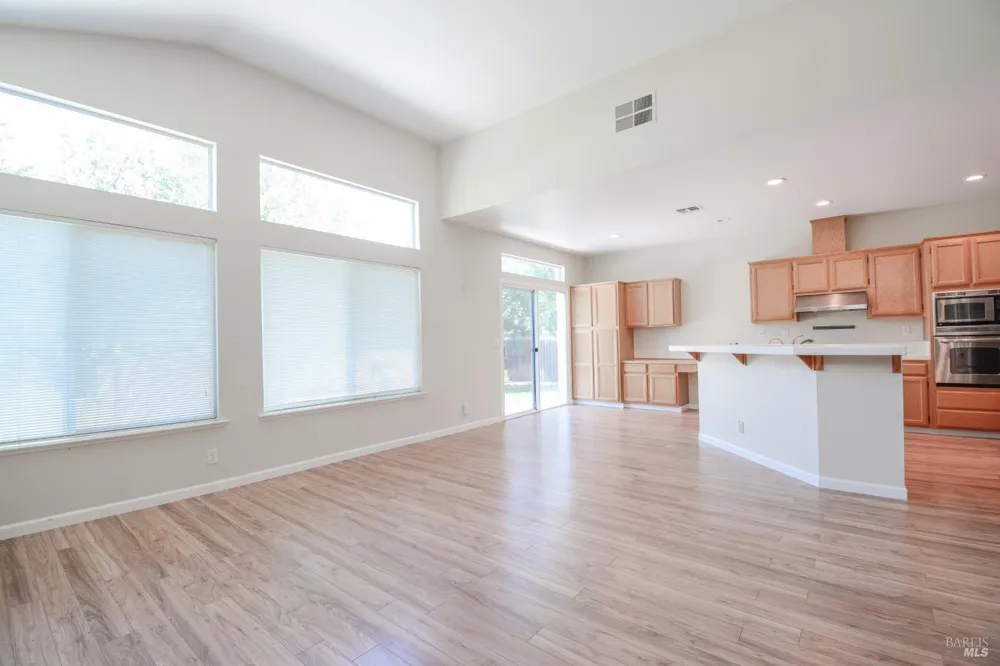 613 Edenderry Drive Vacaville, CA 95688