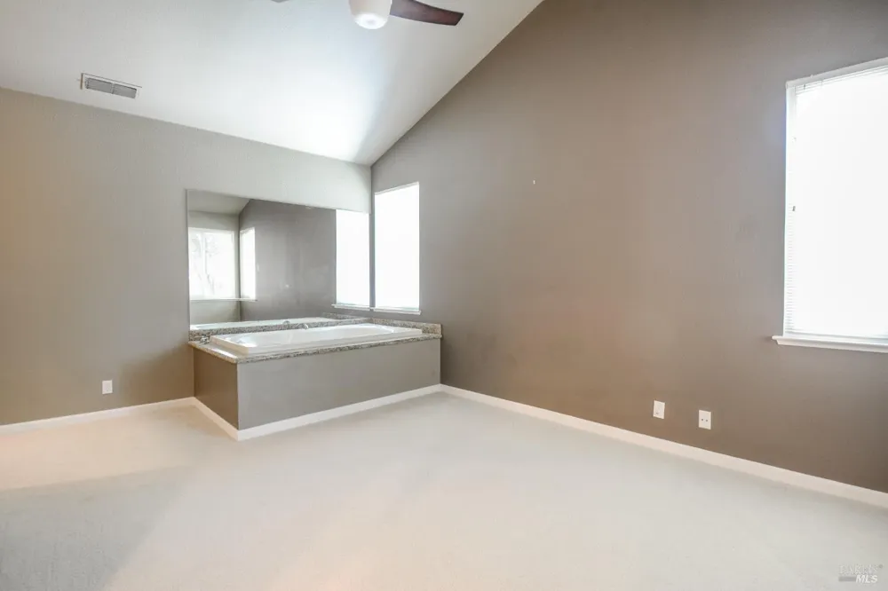 613 Edenderry Drive Vacaville, CA 95688