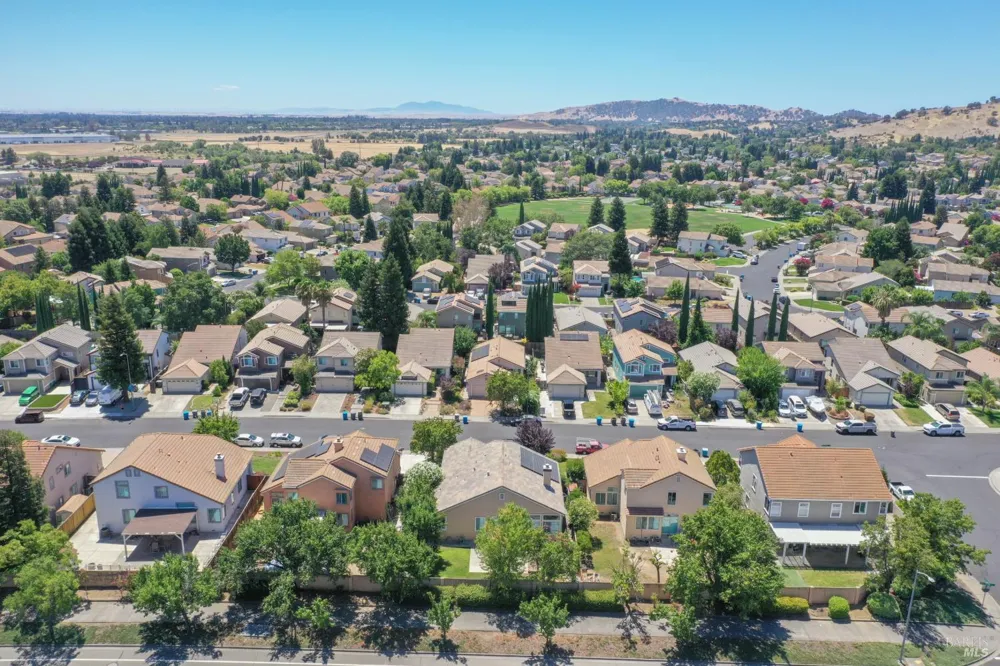 613 Edenderry Drive Vacaville, CA 95688