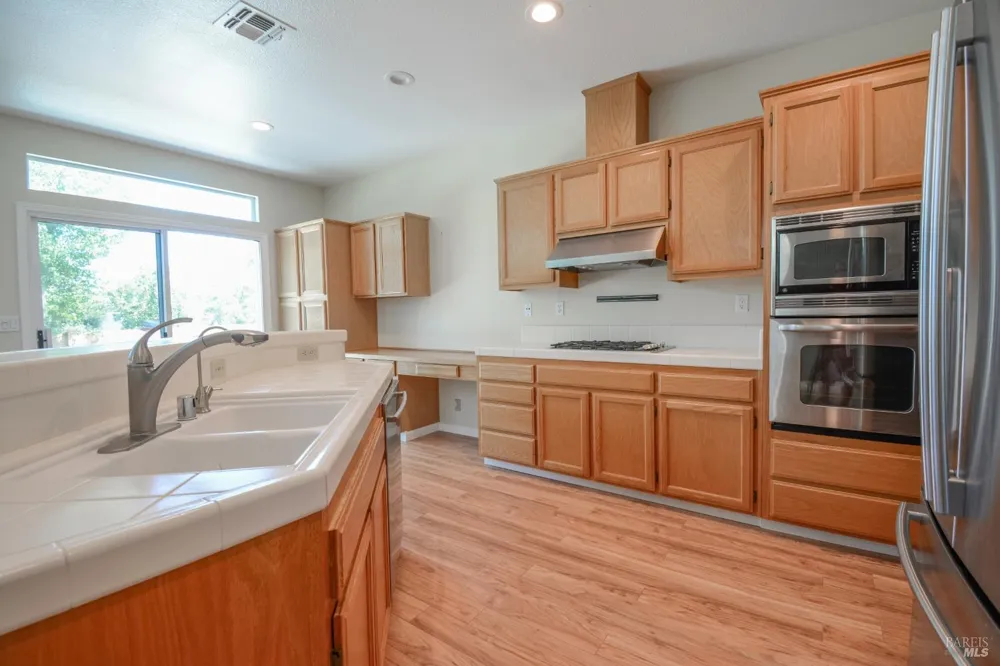 613 Edenderry Drive Vacaville, CA 95688