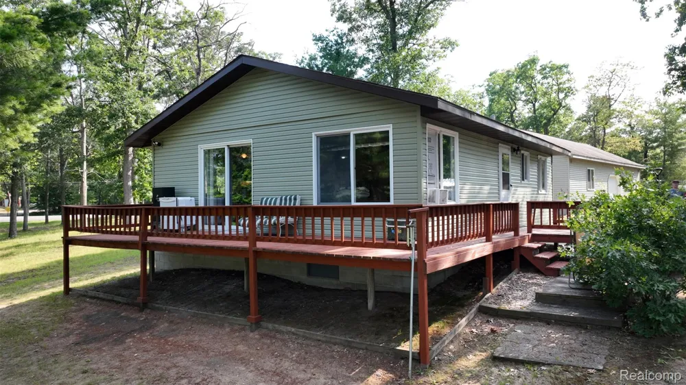 3622 Little Island Drive Grant Township, MI 48748