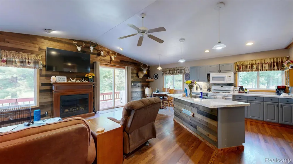 3622 Little Island Drive Grant Township, MI 48748