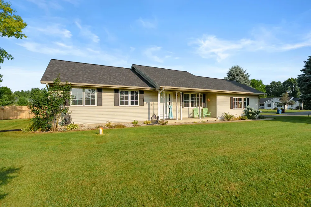 150 Gull Pointe Drive Bedford Charter Township, MI 49017